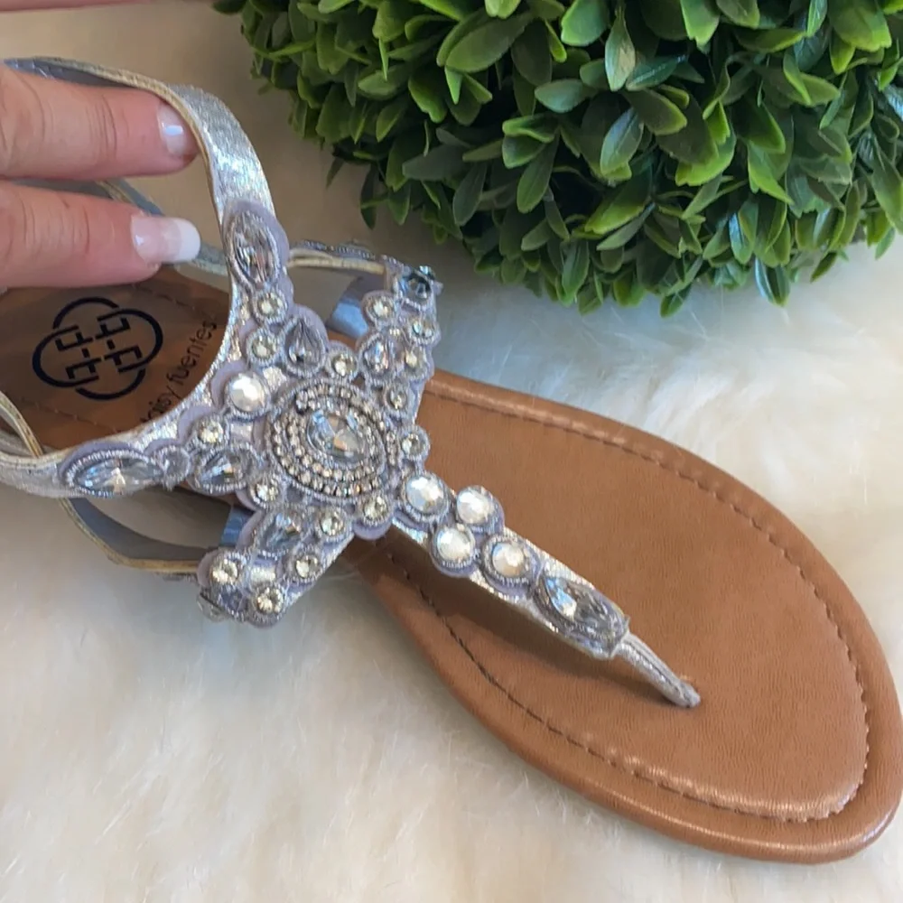 DAISY FUENTES Gilda sandals.